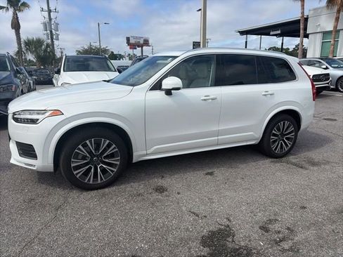 Used 2021 Volvo XC90 T6 Momentum AWD/4WD image 5