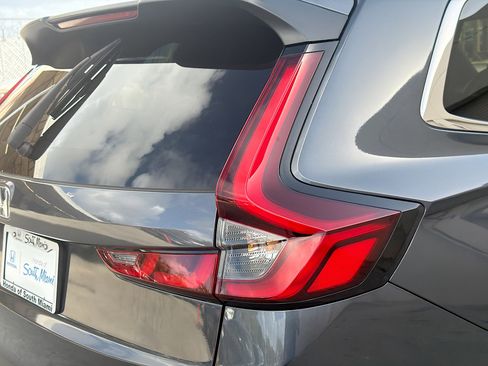 Certified 2025 Honda CR-V Sport image 27