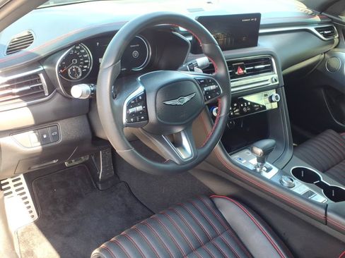 Used 2025 Genesis G70 3.3T Advanced RWD image 19
