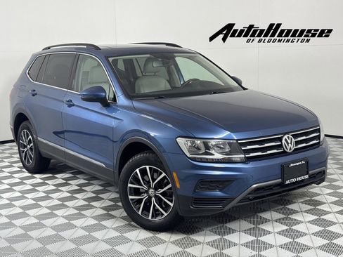Used 2020 Volkswagen Tiguan SE w/ Panoramic Sunroof Package image 1