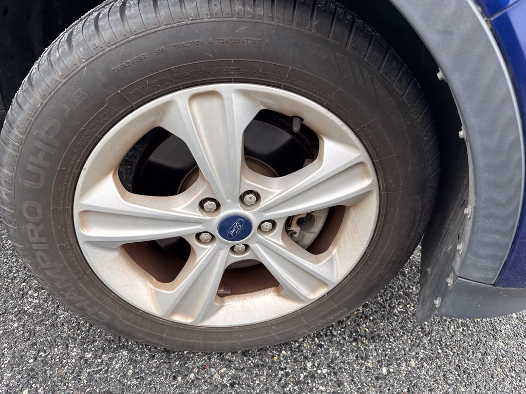 Used 2015 Ford Escape SE AWD/4WD image 16