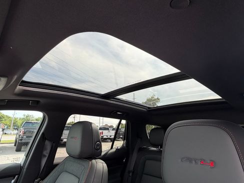 New 2027 GMC Terrain AT4 w/ Convenience Package III AWD/4WD image 17