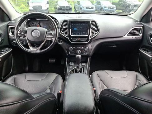 Used 2019 Jeep Cherokee Limited AWD/4WD image 18