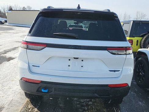 Used 2023 Jeep Grand Cherokee Trailhawk w/ Advanced Protech Group II image 4