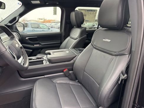 New 2026 Ford Expedition Platinum image 10