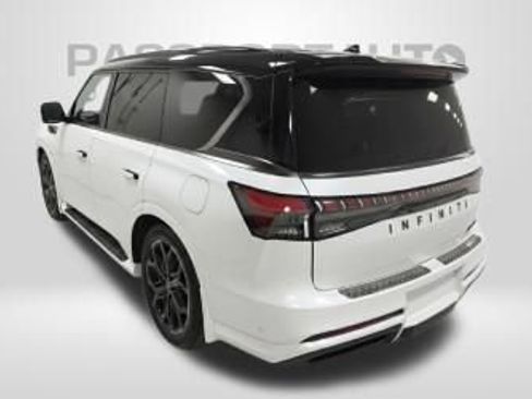 Certified 2026 INFINITI QX80 4WD w/ Sport Exterior Package image 17