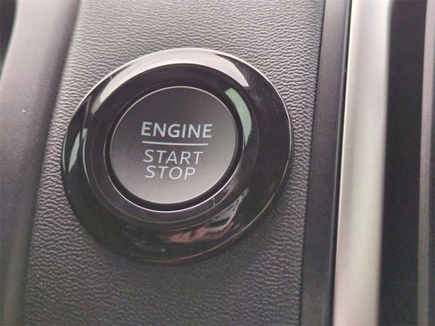 New 2025 Ford Expedition Active image 26