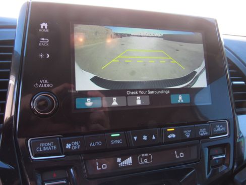 Used 2023 Honda Odyssey Touring image 23