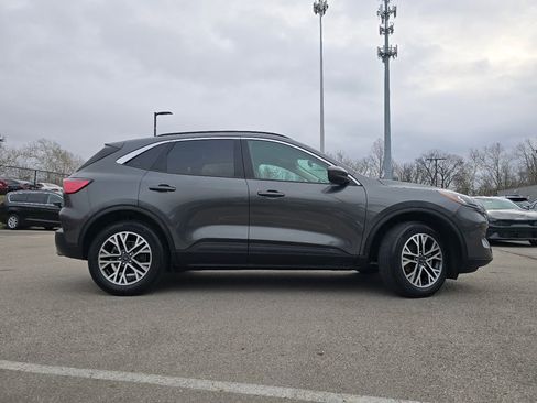 Used 2020 Ford Escape SEL image 14