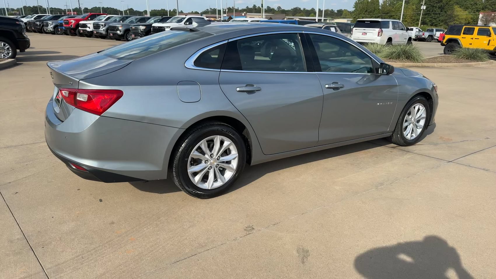 Used 2024 Chevrolet Malibu LT FWD image 9