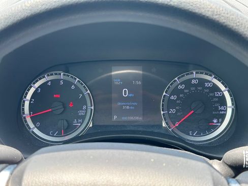 Used 2020 Toyota Highlander L FWD image 32