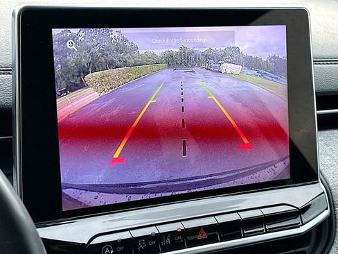 Used 2022 Jeep Compass Latitude w/ Sun and Sound Group image 13