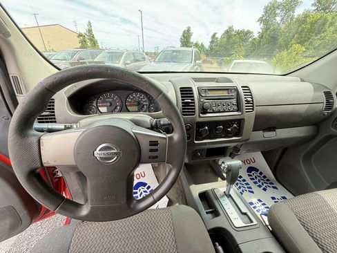 Used 2005 Nissan Frontier SE w/ (P01) Power Pkg image 23