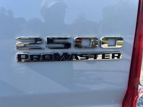 Used 2025 RAM ProMaster 2500 w/ Convenience Group FWD image 42