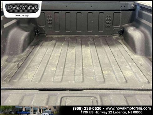 Used 2021 Jeep Gladiator Willys image 8