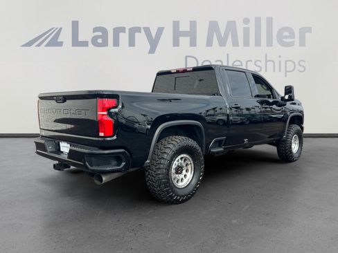 Used 2026 Chevrolet Silverado 2500 LTZ w/ Trail Boss Package image 5
