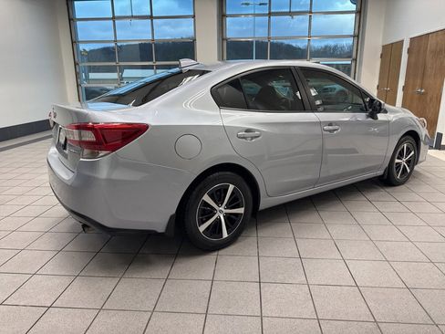 Used 2019 Subaru Impreza 2.0i Premium image 12