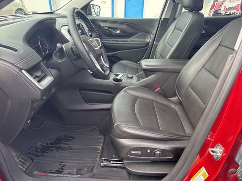 Used 2023 GMC Terrain SLT w/ Elevation Edition image 3
