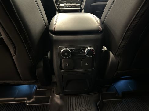 Certified 2023 Ford Explorer ST-Line w/ Class IV Trailer Tow Package image 29