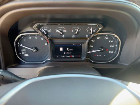 Used 2022 GMC Sierra 1500 SLT image 18