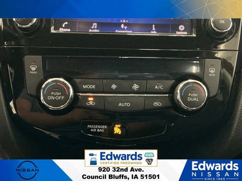 Used 2020 Nissan Rogue SV AWD/4WD image 27