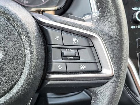 Used 2025 Subaru Outback Premium w/ Popular Package #1A AWD/4WD image 17
