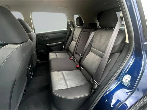 Used 2025 Nissan Rogue SV AWD/4WD image 22
