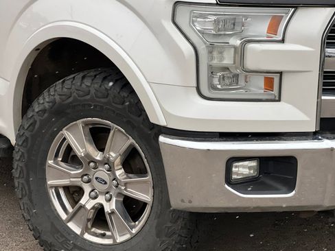 Used 2015 Ford F150 Lariat w/ Equipment Group 502A Luxury image 28