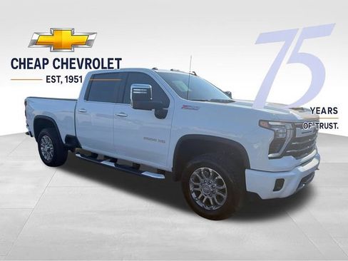 Used 2025 Chevrolet Silverado 2500 LT w/ Z71 Chrome Sport Edition AWD/4WD image 7