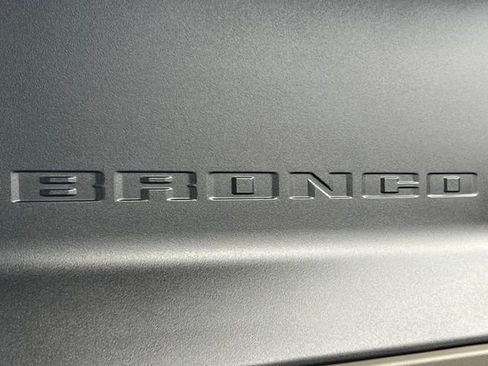 New 2026 Ford Bronco Big Bend w/ Black Diamond Package AWD/4WD image 8
