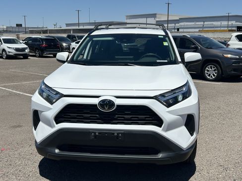Used 2024 Toyota RAV4 XLE AWD/4WD image 7