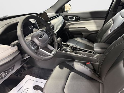 New 2026 Jeep Compass Limited AWD/4WD image 2