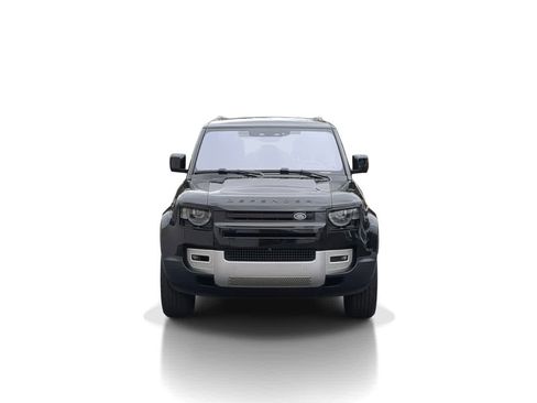 Used 2025 Land Rover Defender 110 S AWD/4WD image 3