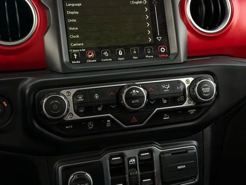 Used 2023 Jeep Gladiator Rubicon w/ Dual Top Group AWD/4WD image 27