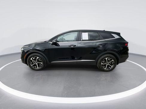 Used 2025 Kia Sportage EX FWD image 5