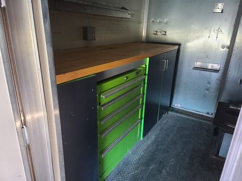 Used 2016 Ford E-450 and Econoline 450 Super Duty image 22