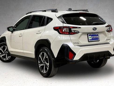 Used 2024 Subaru Crosstrek 2.0i Premium image 4