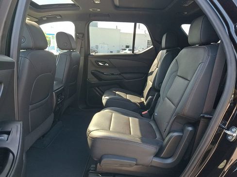 Certified 2023 Chevrolet Traverse High Country AWD/4WD image 10