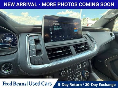 Used 2023 Chevrolet Suburban LT w/ LT Signature Plus Package AWD/4WD image 17