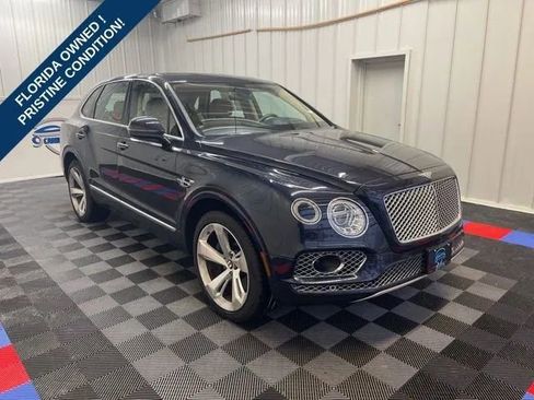 Used 2018 Bentley Bentayga AWD/4WD image 2