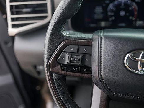 Used 2024 Toyota Tundra Limited w/ Power Package image 17