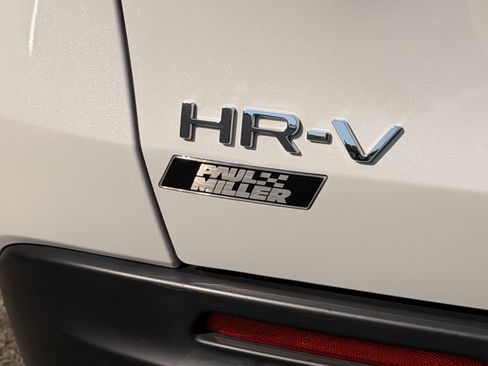 Used 2024 Honda HR-V Sport image 28