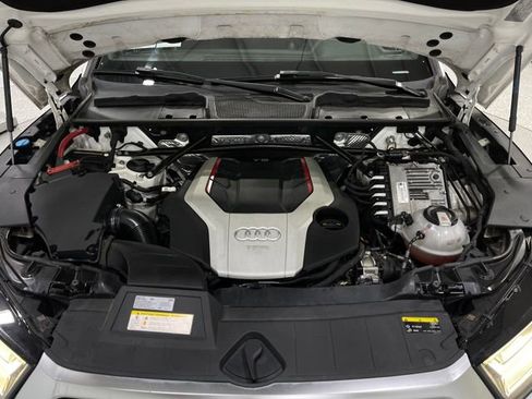 Used 2018 Audi SQ5 Premium Plus w/ Navigation Package image 28
