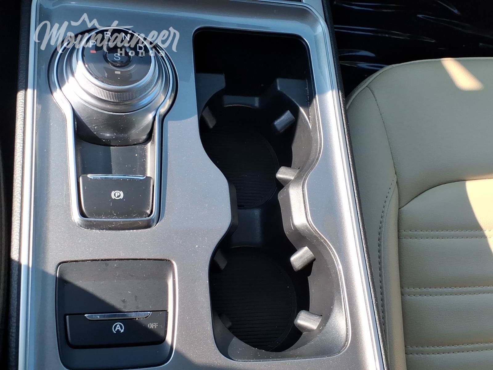 Used 2024 Ford Edge SEL w/ Convenience Package AWD/4WD image 39
