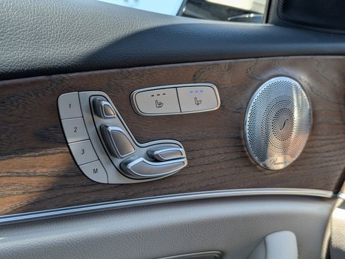 Used 2022 Mercedes-Benz E 350 Sedan image 26