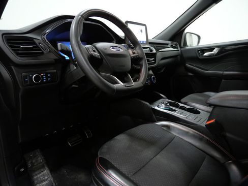 Used 2024 Ford Escape ST-Line image 11