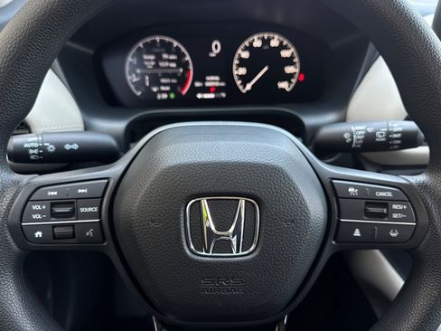 Certified 2025 Honda HR-V LX image 23