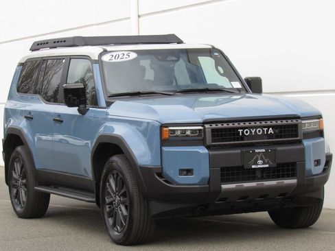 Certified 2025 Toyota Land Cruiser w/ Premium Package AWD/4WD image 2