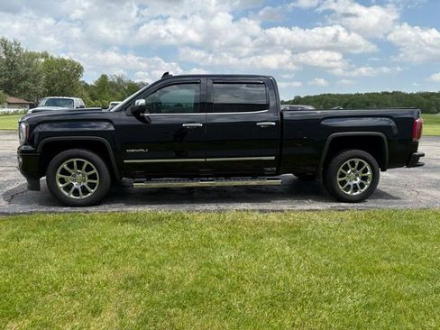 Used 2018 GMC Sierra 1500 Denali AWD/4WD image 12