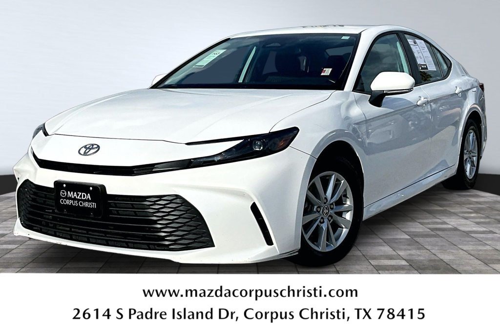 Used 2025 Toyota Camry LE FWD image 1